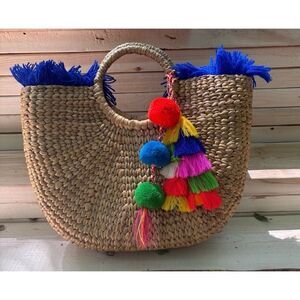 JADEtribe fringe/ tassel basket/beach bag Handmade/ Pristine